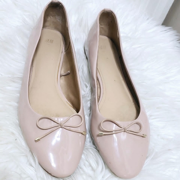 H&M Shoes - H&M Slip On Nude Ballet Flats Size 10.5
